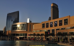 Dubai Stadtbesichtigung, am Burj Khalifa 828 m Vereinigte Arabische Emirate 22.10.11