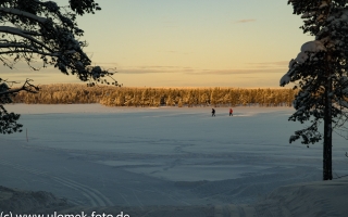 Nähe Äkäshotelli auf dem zugefrorenen See Äkäslompolo