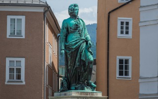 Salzburg, Mirabellengarten und Schloss, Altstadt, 31.05.2026